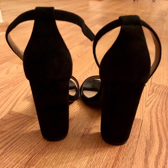 SOLD - Black Steve Madden Heels - Picture 4 of 6
